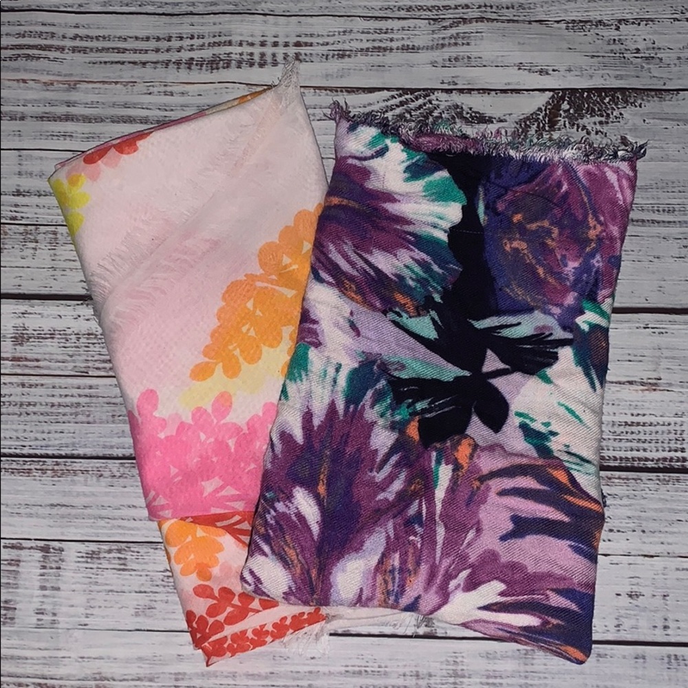 Set of 2 Scarves